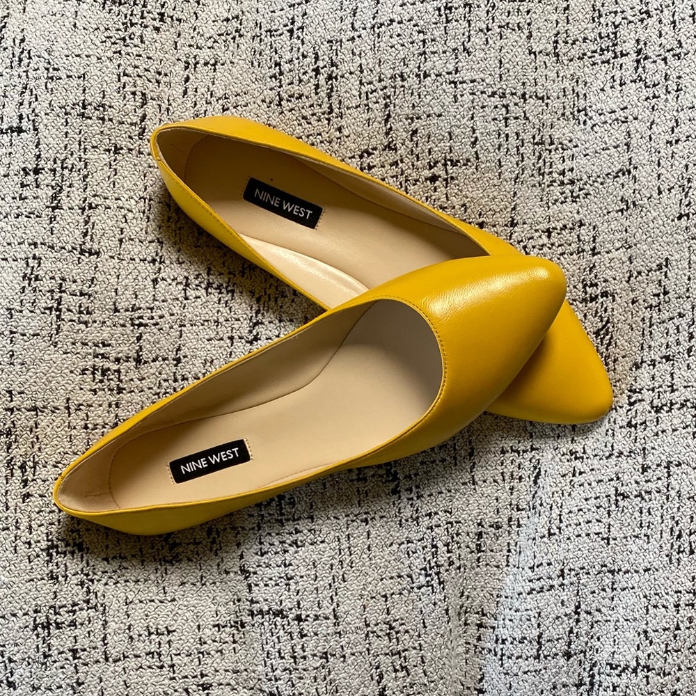 Nine West SpeakUp flats, size 7.5
